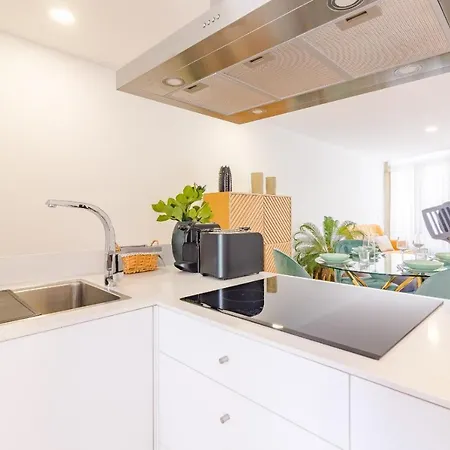Ohh- Padre Antonio Vieira Flat D - 2Bedroom Near The Train Station Porto Buitenkant foto
